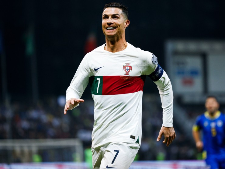 Ronaldo Sets New Record Scoring 40 Goals a Year at Age 38, Outshining Mbappe and Haaland