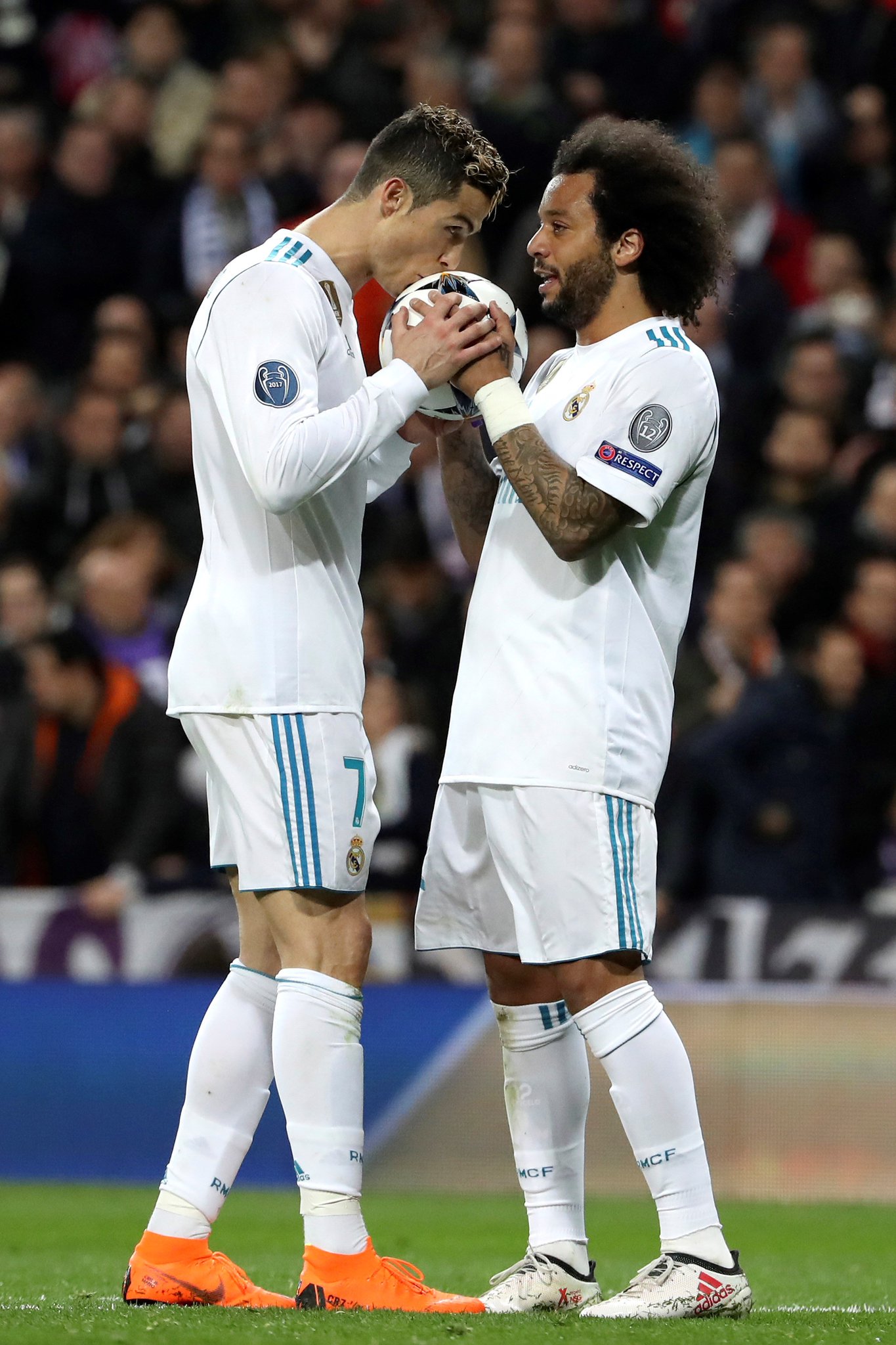 LALIGA English on X: " Cristiano ️️ & Marcelo ️ complete Real Madrid  comeback in #UCL!  @realmadriden 3-1 @PSG_English  https://t.co/V1Tg9vJDey" / X