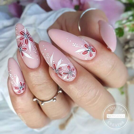 30 Alluring Floral Nail Ideas That Will Turn Your Hands Into Mini-Gardens - 205