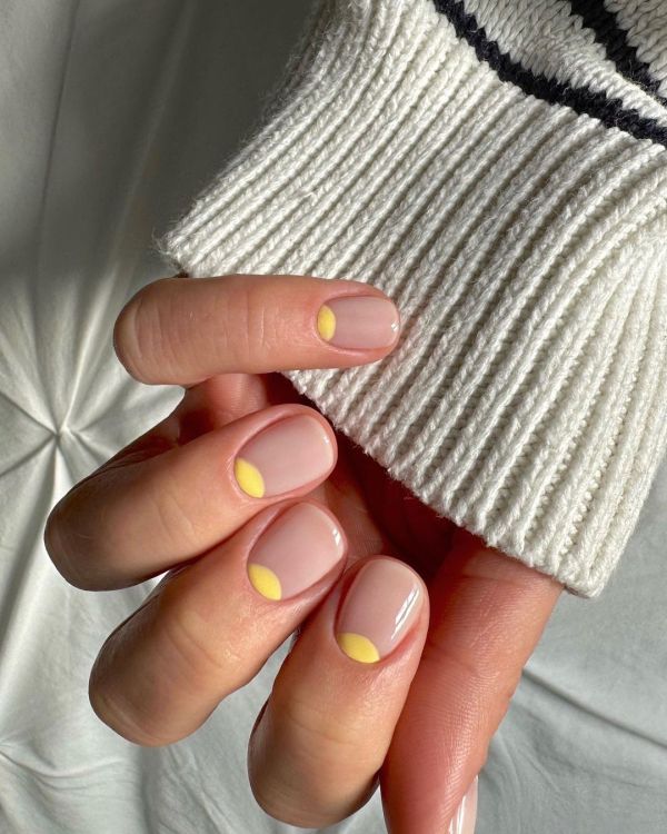 45 Simple French Nail Designs for an Elegant & Minimal Manicure