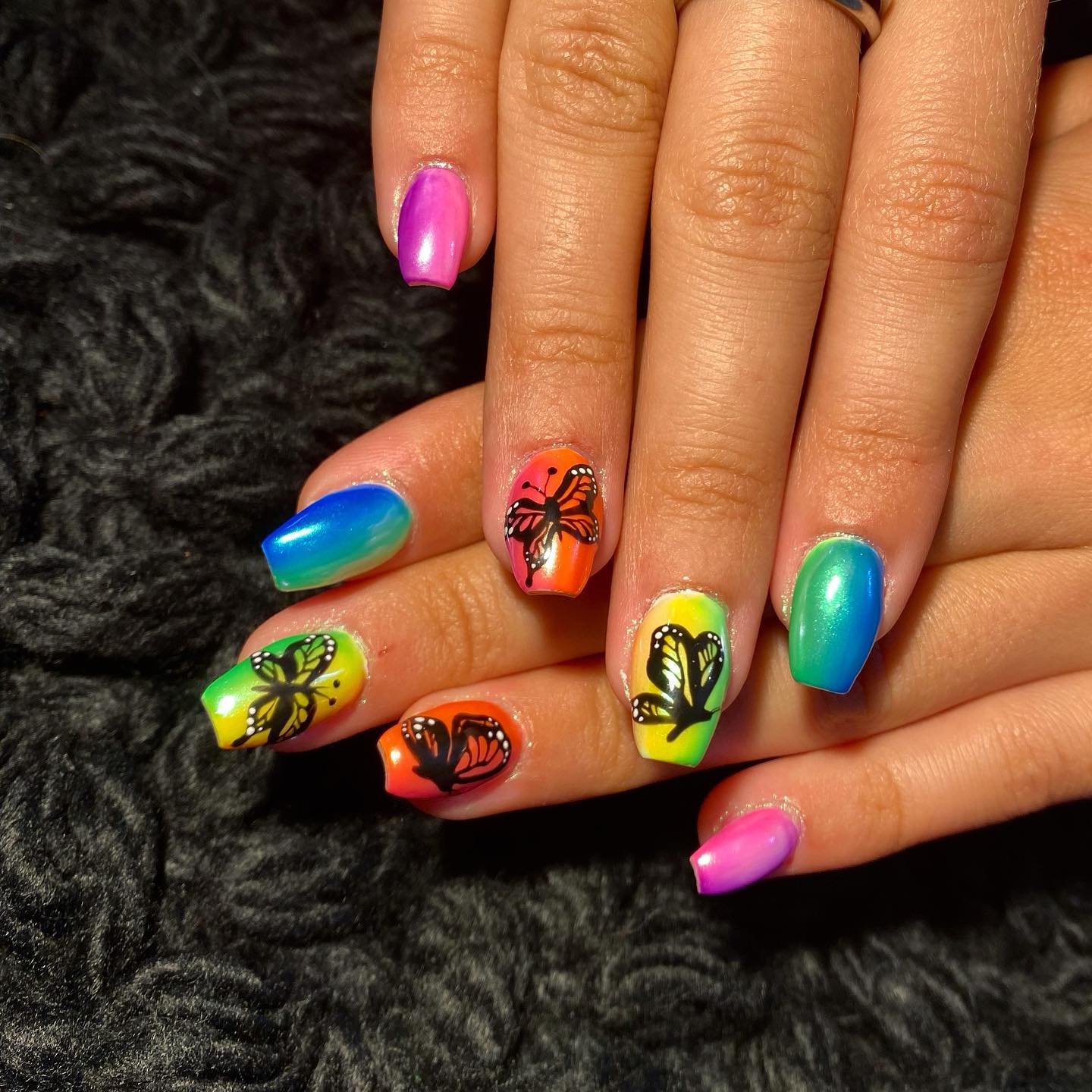 Colored nails are one of the favorites for summertime, aren't they? You can mix colors and create this nail design in a perfect way.