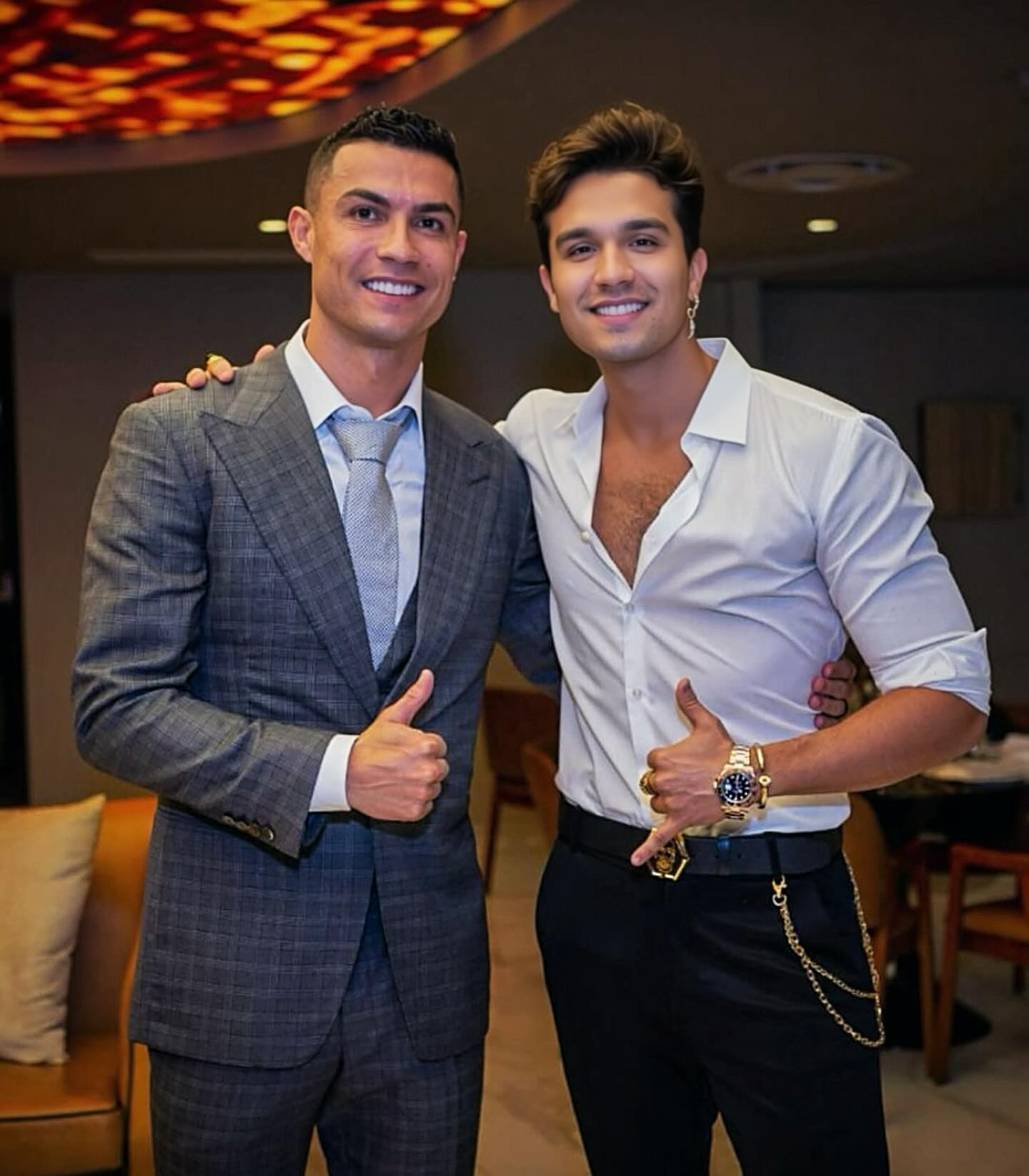 Cristiano Ronaldo delights a renowned singer on his mother’s birthday by presenting a gift worth £65,000. S-News