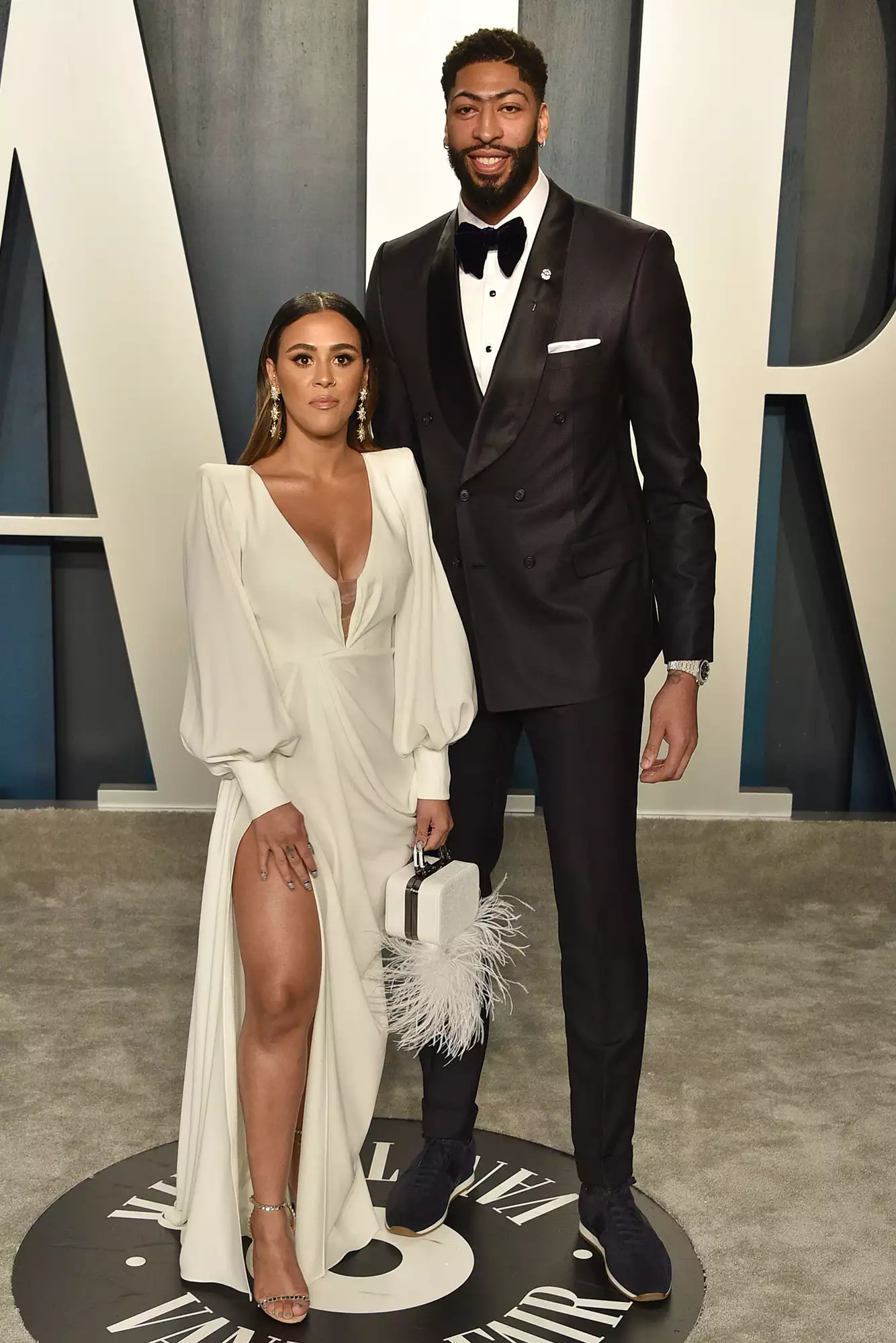 Marlen P. and Anthony Davis attends the 2020 Vanity Fair Oscar Party