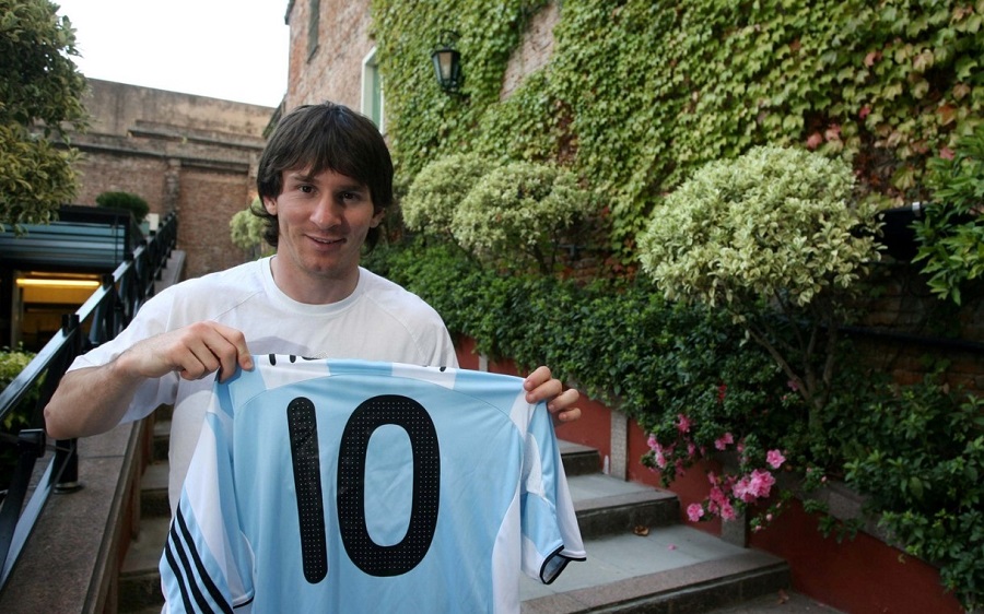 15 years have passed since Messi first used the number 10 for Argentina