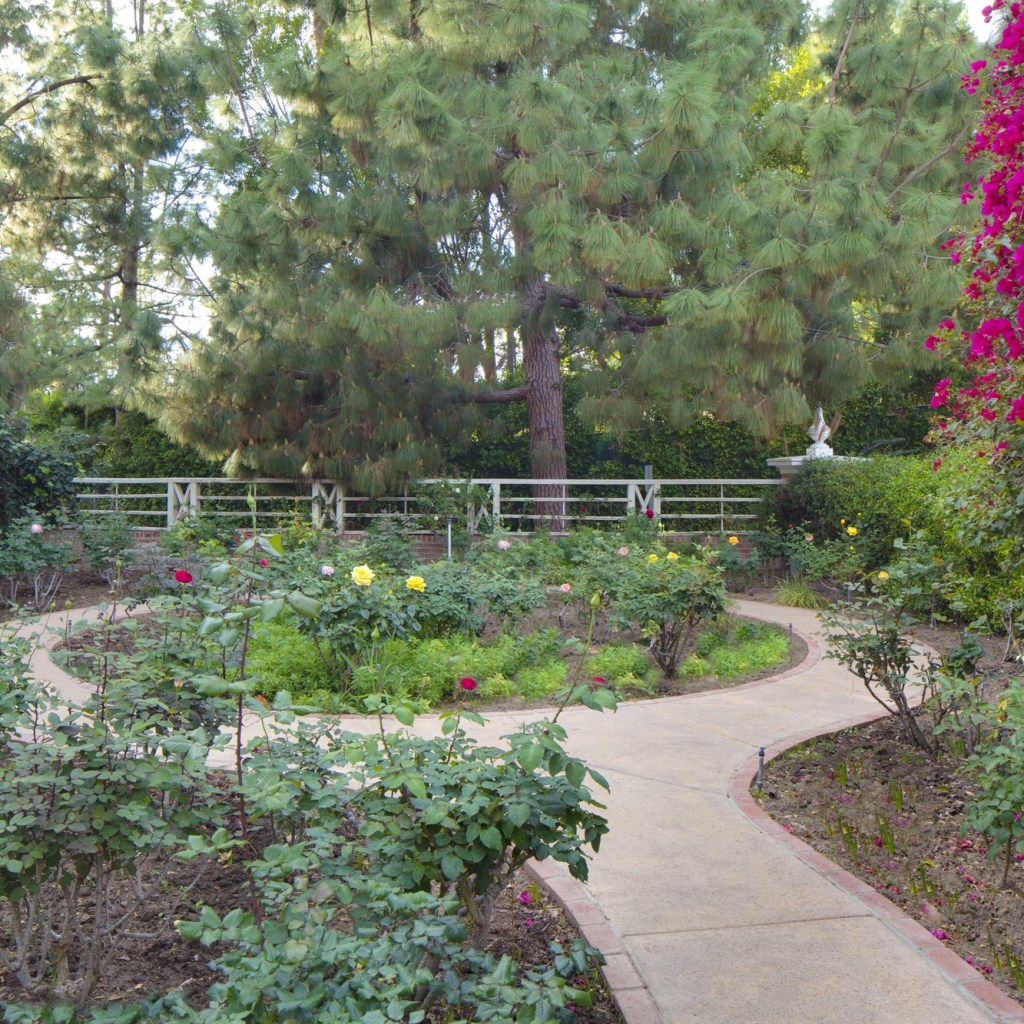 Garden in Taylor Swift's Beverly Hills Home