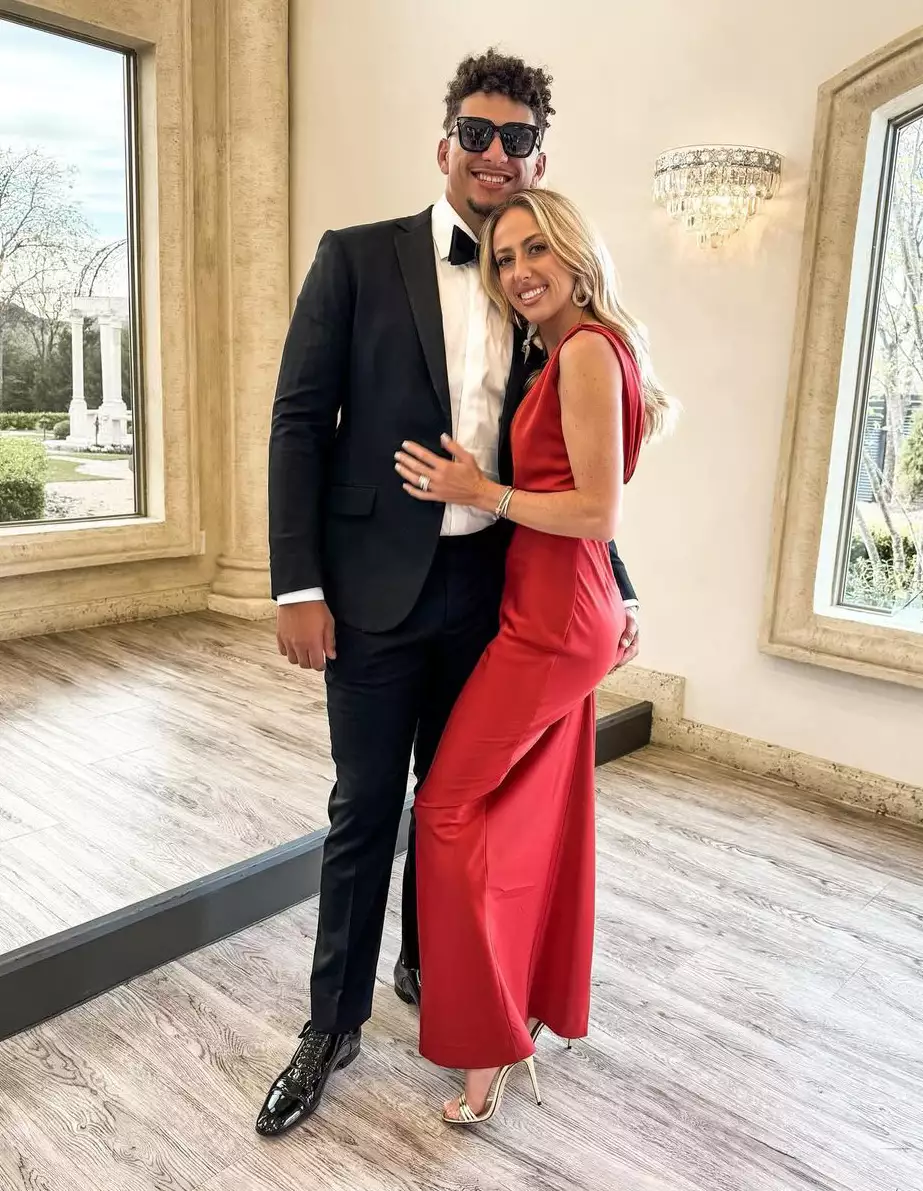 Brittany and Patrick Mahomes Get Glammed Up for a Wedding: âThe Best Time Celebrating