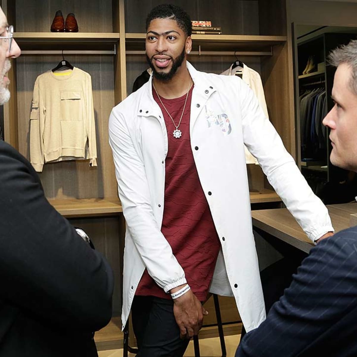 Anthony Davis Q&A: The Brow On Fashion, Sneakers And More - Sports  Illustrated