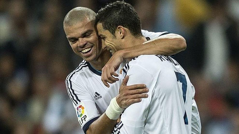 Vén màn mối quan hệ bằng mặt, chưa bằng lòng của Ronaldo và Ramos