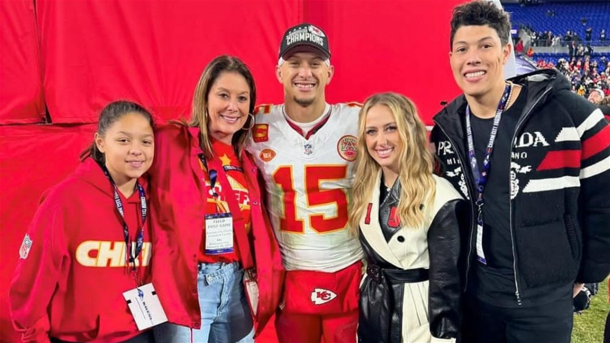 Jackson Mahomes Shares Childhood Picture With Patrick Mahomes as Younger  Brother Wishes Mom Randi “Happy Mother's Day” - EssentiallySports