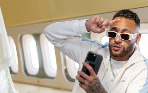 Neymar đến Saudi Arabia bằng phi cơ riêng của hoàng tử - Tuổi Trẻ Online