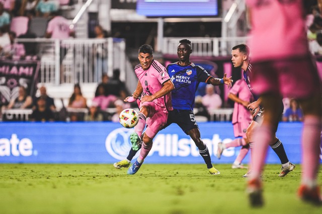 Suarez scored extremely quickly, Messi smiled brightly when Inter Miami defeated FC Cincinnati - Photo 2.