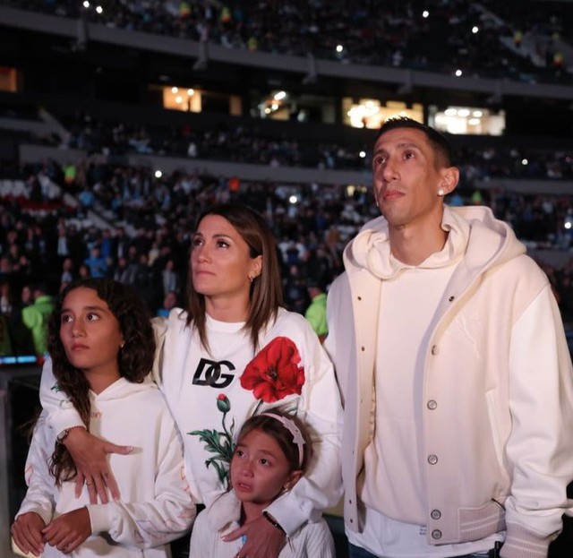 Di Maria burst into tears at Messi's touching message, Argentina team won big against Chile - Photo 1.