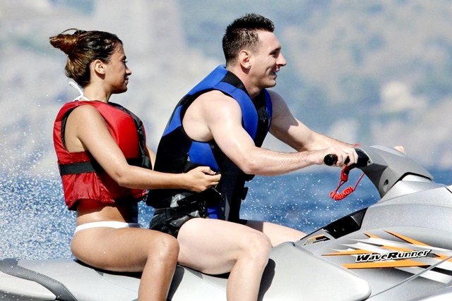 leo and antonella on jet ski in italy | Leo Messi Forever | Leo Messi  Forever | Flickr