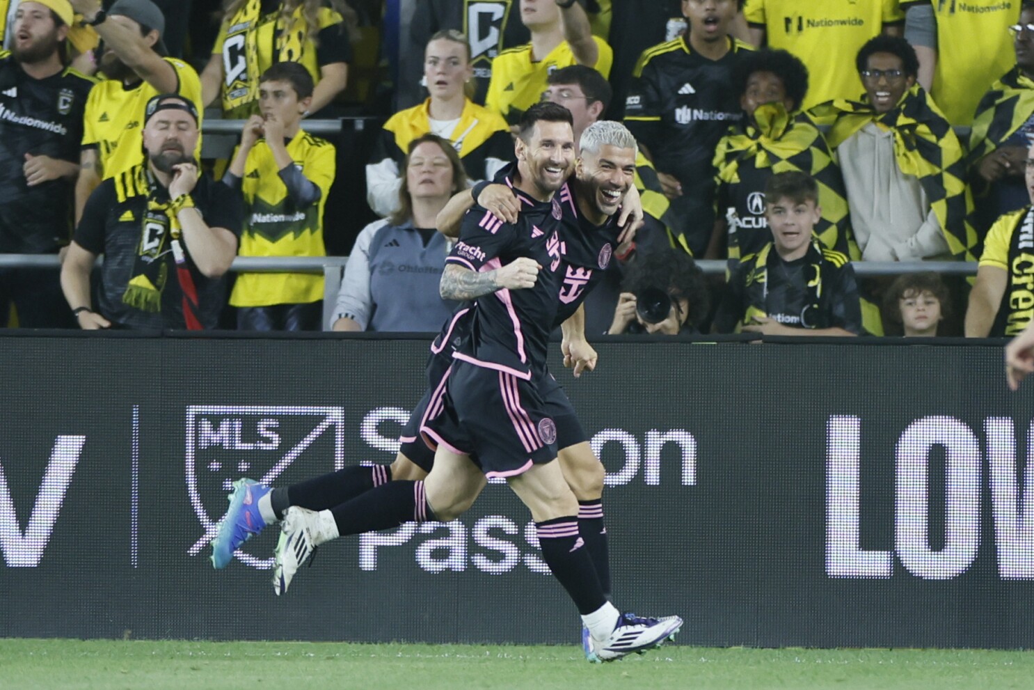 Lionel Messi, Inter Miami win MLS Supporters Shield with 3-2 win at Crew. It's Messi's 46th trophy