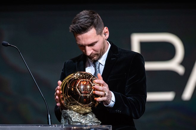 It's time for Messi to stop playing at the Ballon d'Or after a record 8 titles. Photo: France Football