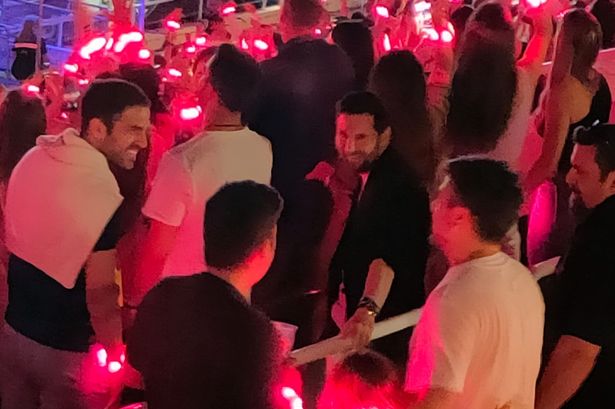 Lionel Messi makes PSG feelings clear as he attends Coldplay concert with  Cesc Fabregas - Mirror Online